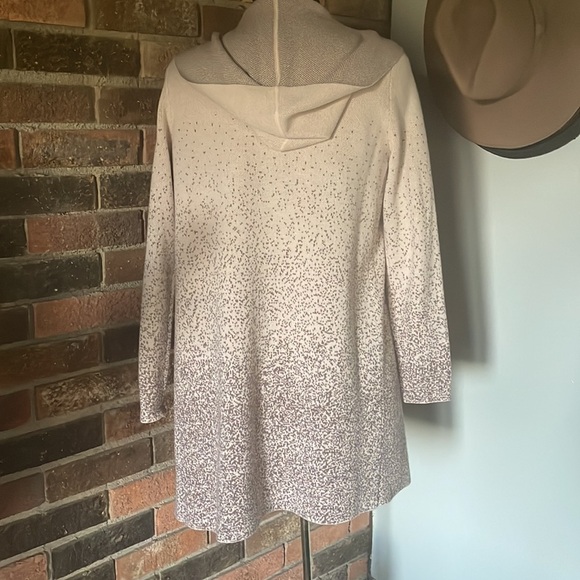 CAlia Pink Cardigan Sweater with hood and pockets - Picture 5 of 8